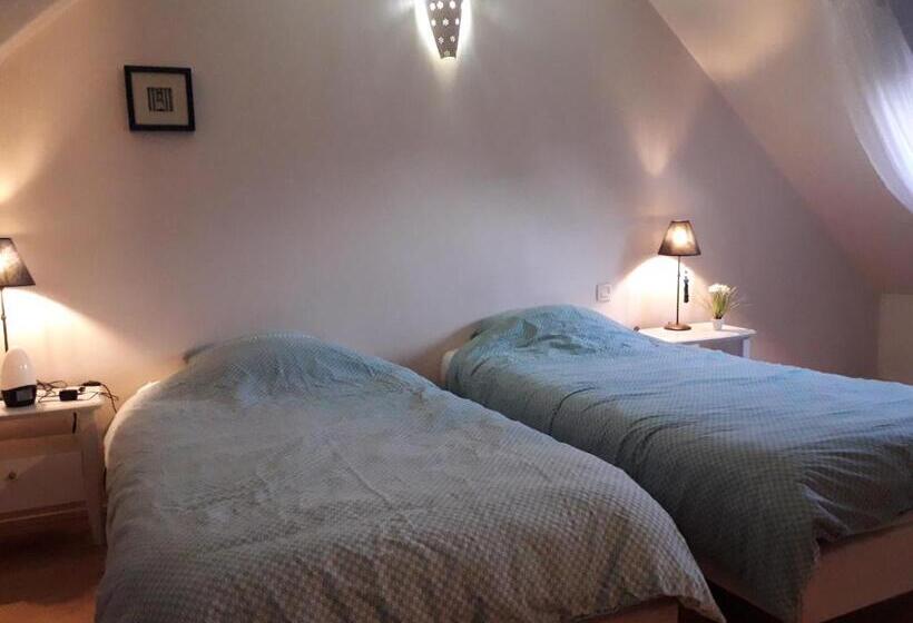 Номер Стандарт, Chambre Maison De Ville Dans La Cité Des Trois Vallées