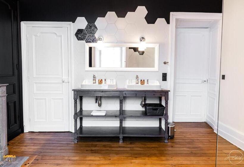 Номер Deluxe, Château D Hermival