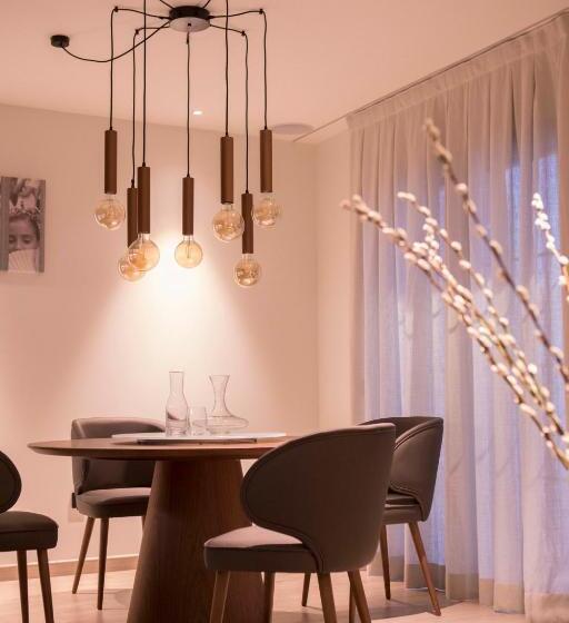 Люкс Deluxe Кровать Кинг, Vallivana Suites