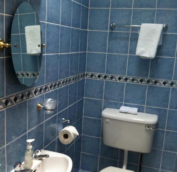 اتاق استاندارد یک نفره, Ashling House Serviced Accommodation