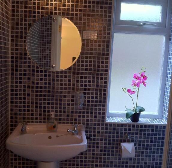 اتاق استاندارد, Ashling House Serviced Accommodation