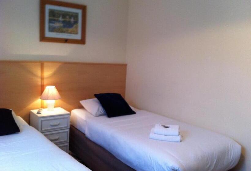 اتاق استاندارد, Ashling House Serviced Accommodation