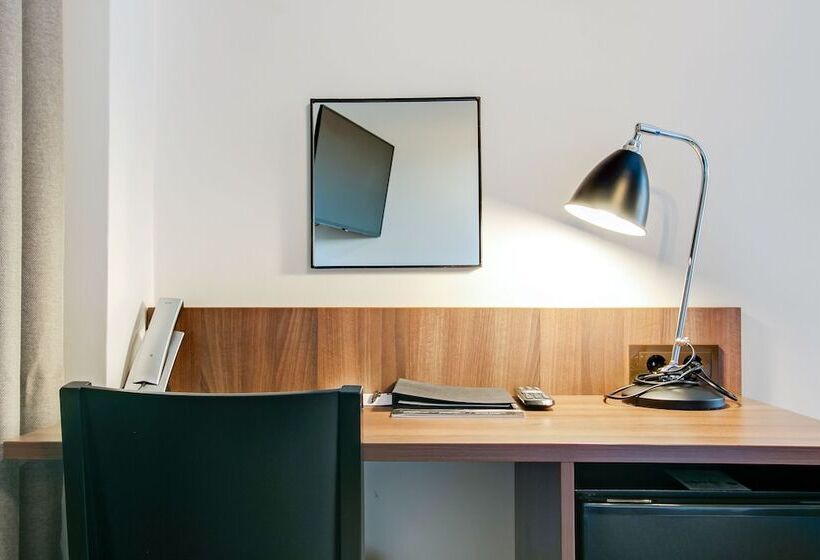 스탠다드 싱글 룸, First Hotel Brommaplan