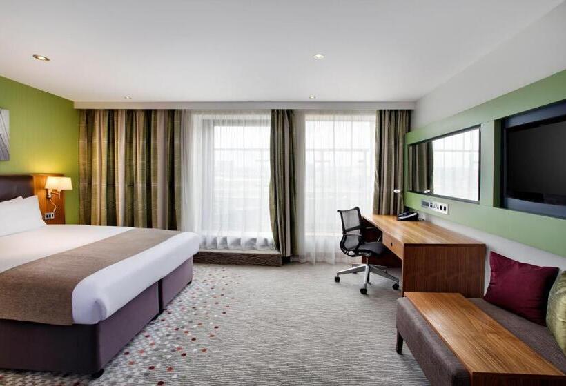 발코니가 있는 프리미엄 룸, Holiday Inn Bristol City Centre, An Ihg