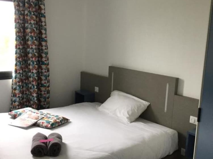 Номер Стандарт, Kyriad Direct La Rochelle Aytré