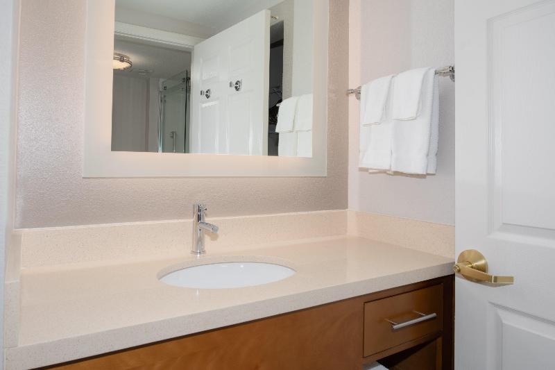 Люкс 2 Спальни, Staybridge Suites Denver International Airport, An Ihg