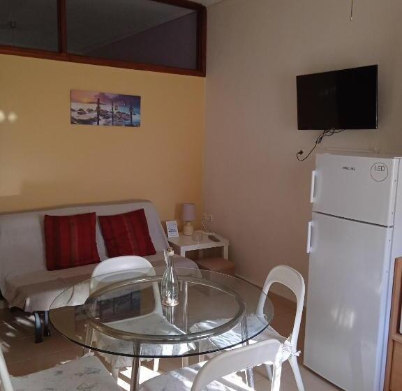 Апартаменты 2 Спальни, Villa Constantsia