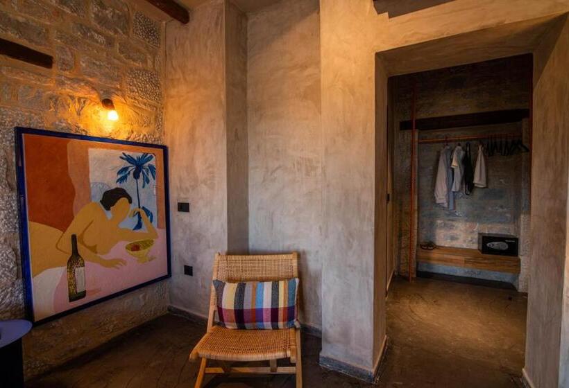 Комфортабельный номер с боковым видом на море, Petra & Fos Boutique Hotel & Spa