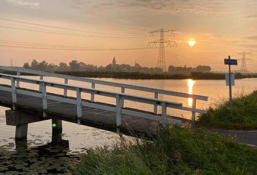 منزل غرفة نوم واحدة, B&b Zunderdorp