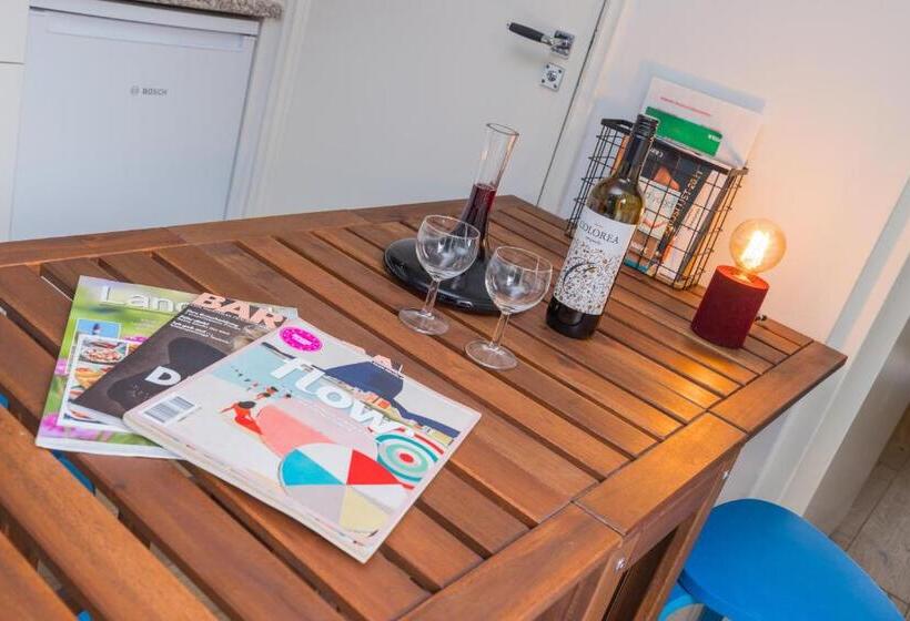 Дом 1 Спальня, Beachhouse Oase Aan Zee