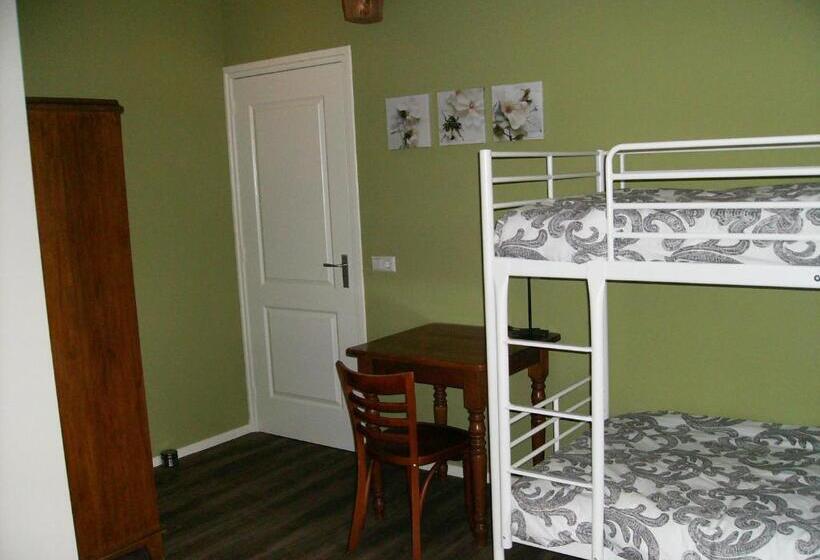 Четырехместный Номер Стандарт, Bed Op De Reth