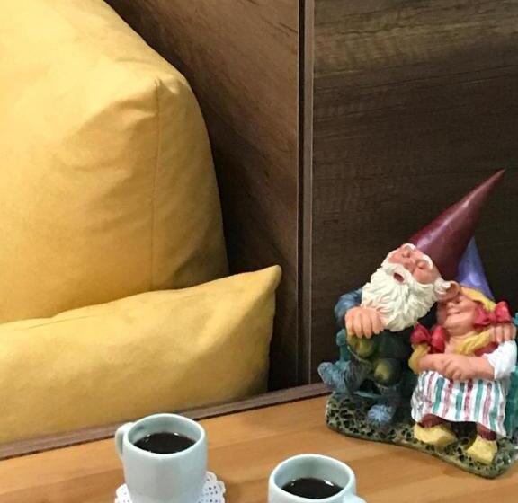 اتاق استاندارد, Lo Gnomo