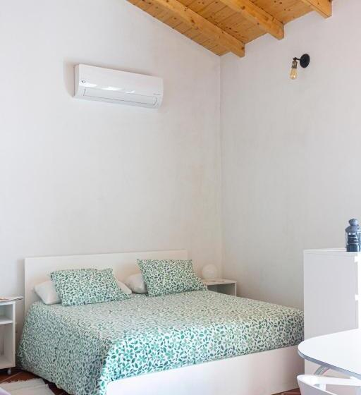 Студия Стандарт, A Casa Da Vila