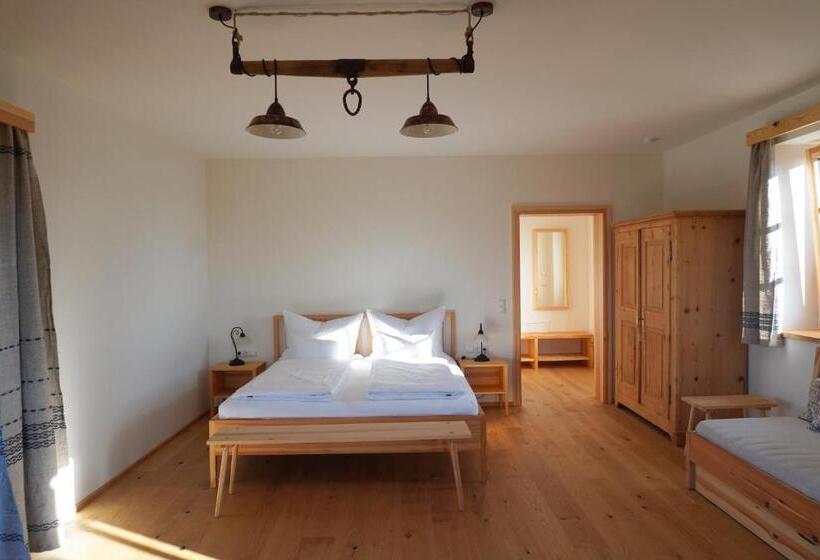 Номер Стандарт, Bauernhof Gschmeidler