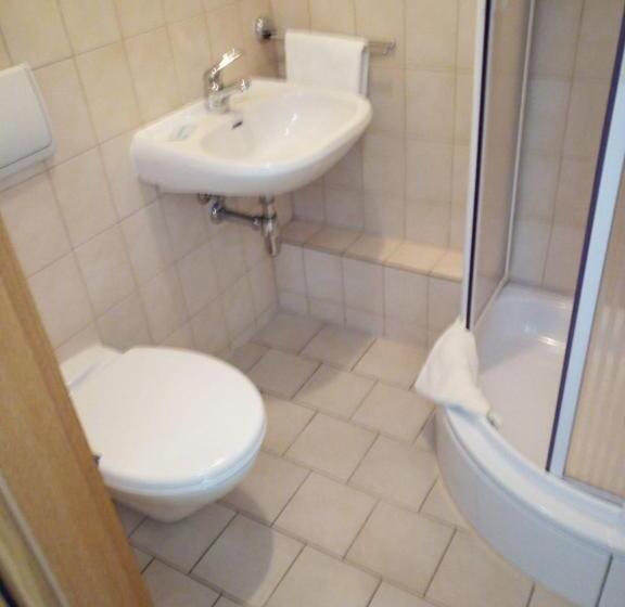 Quarto Estandar Individual, Cafe Zur Talsperre