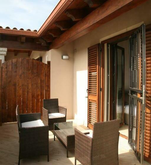 اتاق لوکس با بالکن, Irilor Luxury B&b