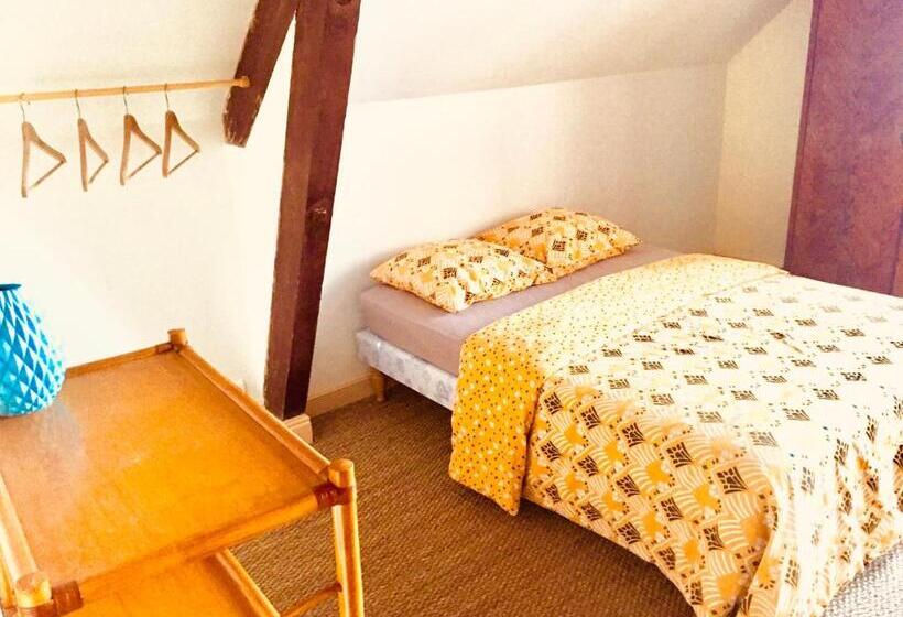 Семейный Номер, Chambres Chez L Habitant Et Table D Hôtes Crocq Le Vieil Hôtel