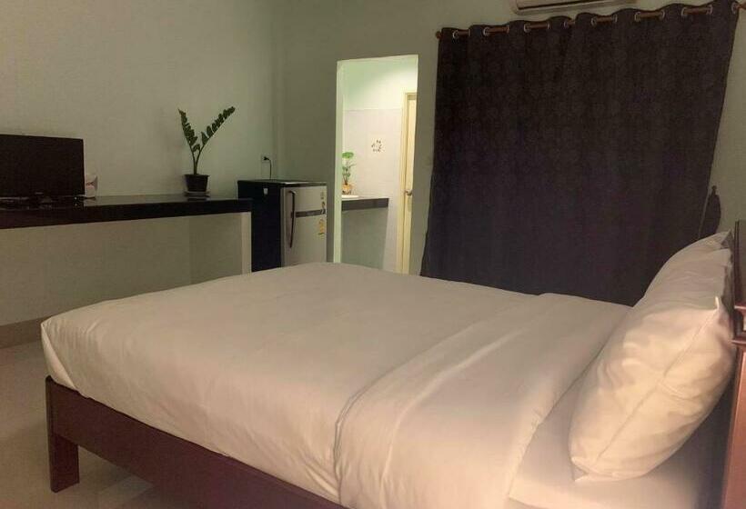 اتاق استاندارد با چشم‌انداز باغ, Naisang Hostel