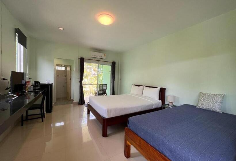 اتاق استاندارد با چشم‌انداز باغ, Naisang Hostel