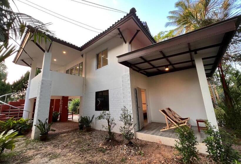 ویلای 2 خوابه, Naisang Hostel