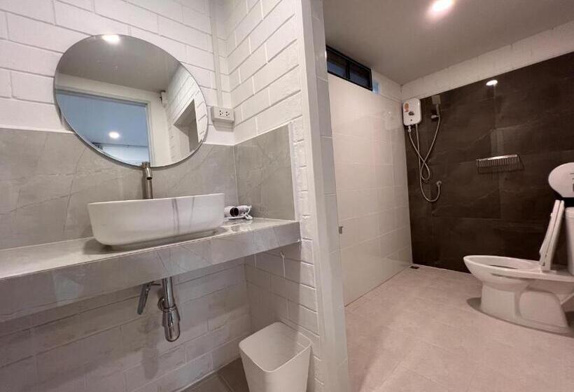 ویلای 2 خوابه, Naisang Hostel