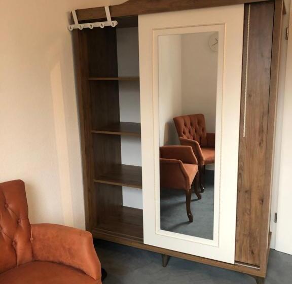اتاق استاندارد با سرویس بهداشتی مشترک, Ferienhaus Cassel