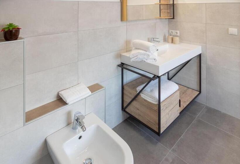 舒适三人间, B&b Frühlingsheim