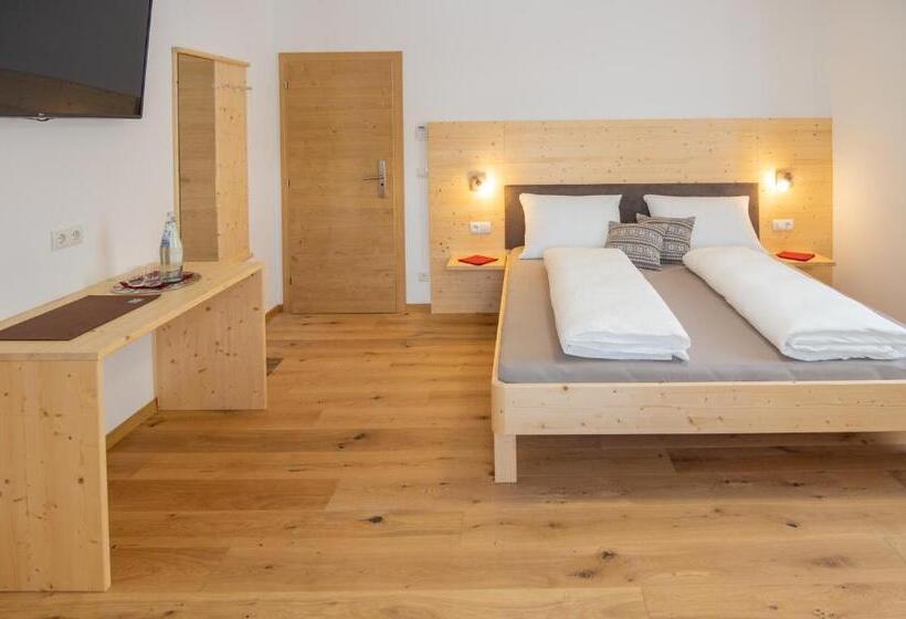 舒适三人间, B&b Frühlingsheim