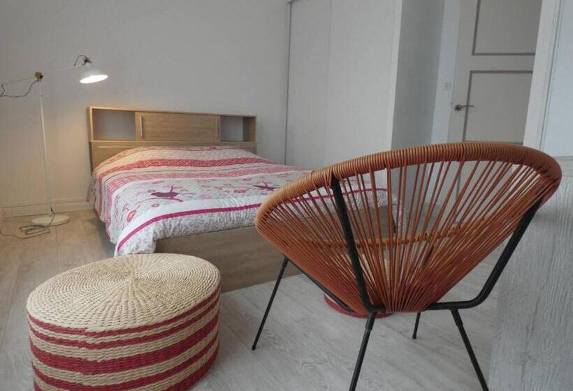 Standard room with outdoor bath, La Surprise