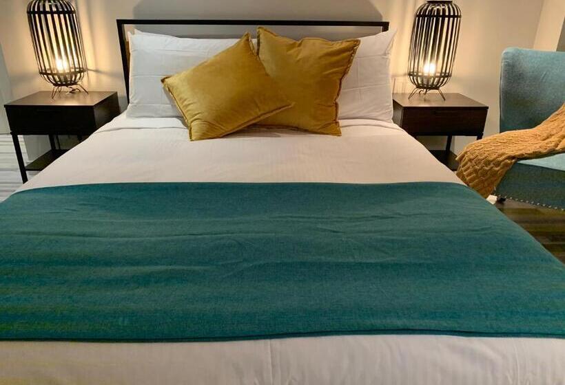 Люкс Повышенной Комфортности, La Bohème   Bed & Breakfast