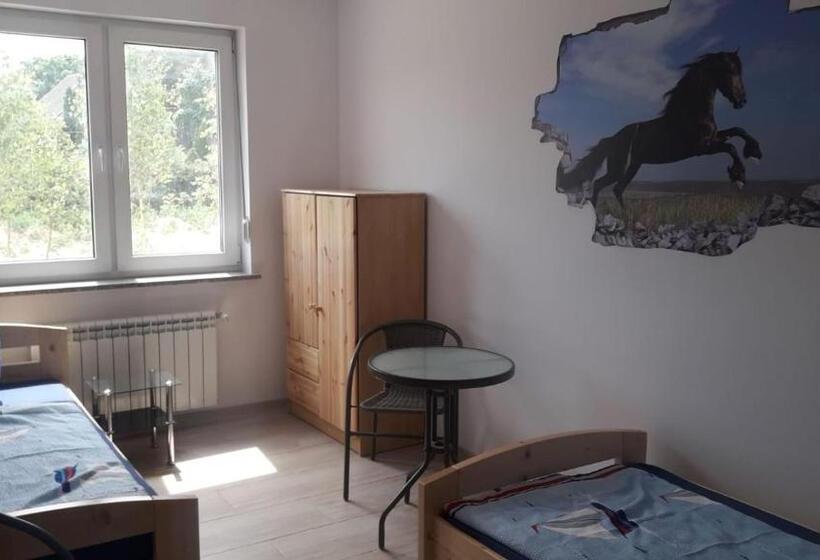 Апартаменты 1 Спальня с Балконом, Pension Nele Für Monteure Nahe Berlin