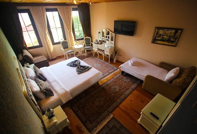 اتاق خانوادگی, Esans Hotel   Special Category