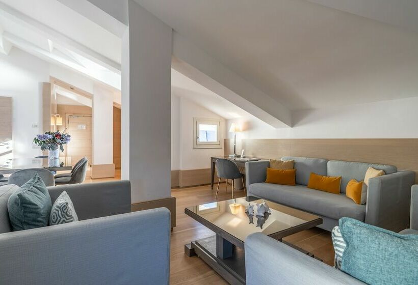 سوئیت پنت هاوس, Grand Hotel Alassio Beach & Spa Resort