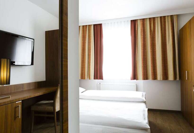 Quarto Estandar, Kapeller Innsbruck
