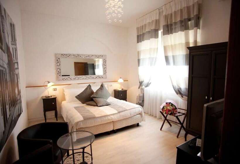 ジュニアスイート, Mini Palace  Country House