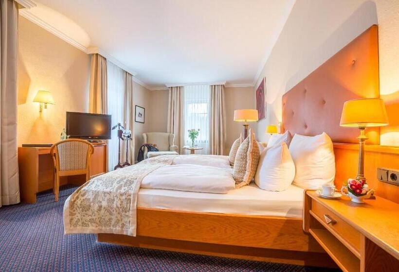 Номер Стандарт Трехместный, Romantik Hotel Schwanefeld & Spa