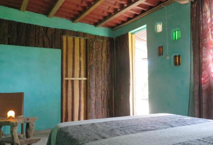 اتاق استاندارد با سرویس بهداشتی مشترک, Casita Tonina
