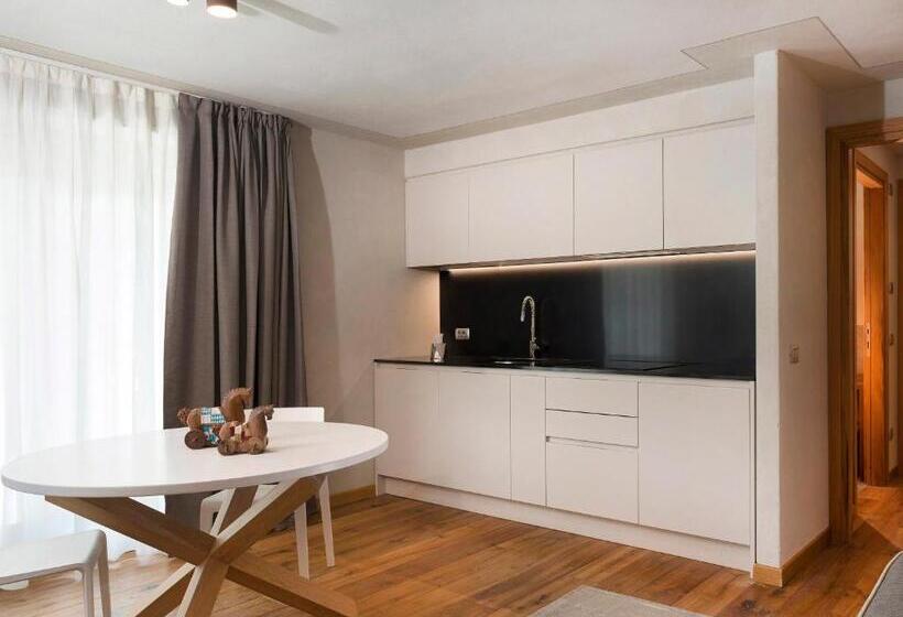 Апартаменты 1 Спальня, 3 Chalets Apart