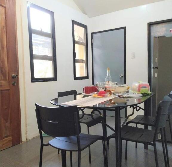 Номер Deluxe с Балконом, Mannah Garden Staycation Place