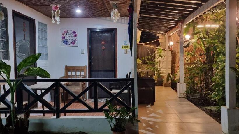 Номер Deluxe с Балконом, Mannah Garden Staycation Place