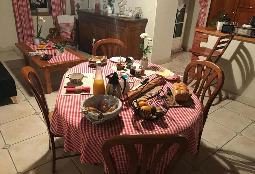 Номер Стандарт, Chambre D’hôtes à Vallet