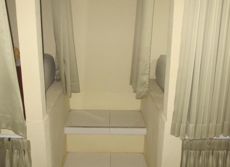 Кровать в Общей Комнате, Pondok Aldi Hostel