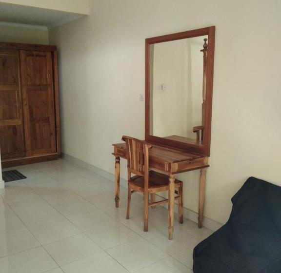 Бунгало Стандарт, Pondok Aldi Hostel