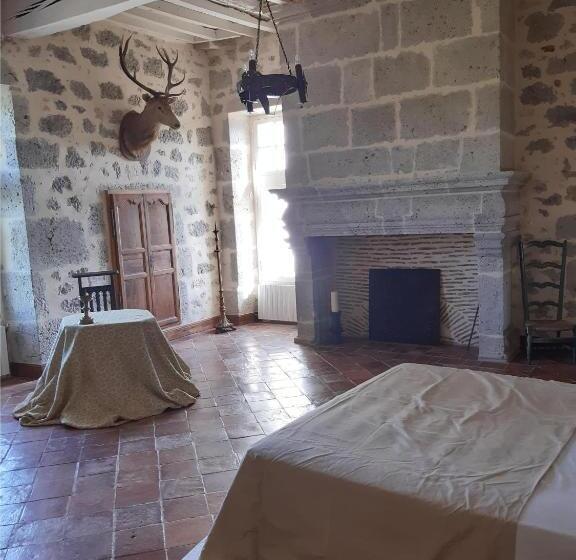 Suíte Vista Jardim, Château De Cauderoue