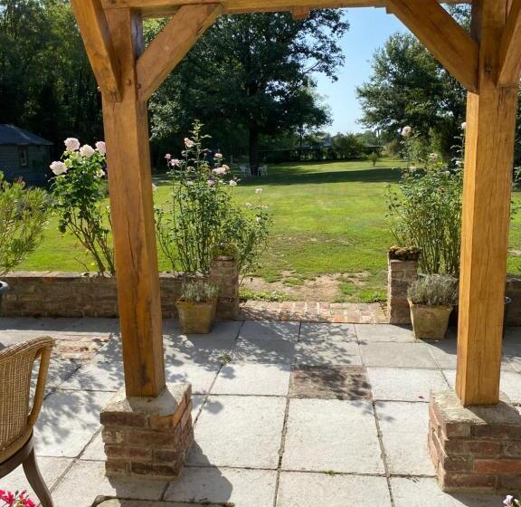 Номер Стандарт, Le Clos Du Golf