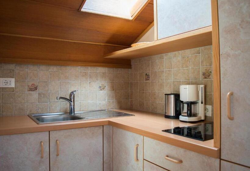 Апартаменты 1 Спальня с Балконом, Pension Georgenhof