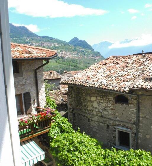 آپارتمان 1 خوابه با تراس, La Corte   Rebomaholidays