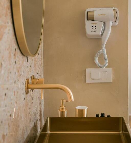 Люкс Повышенной Комфортности, Alley Boutique Hotel And Spa