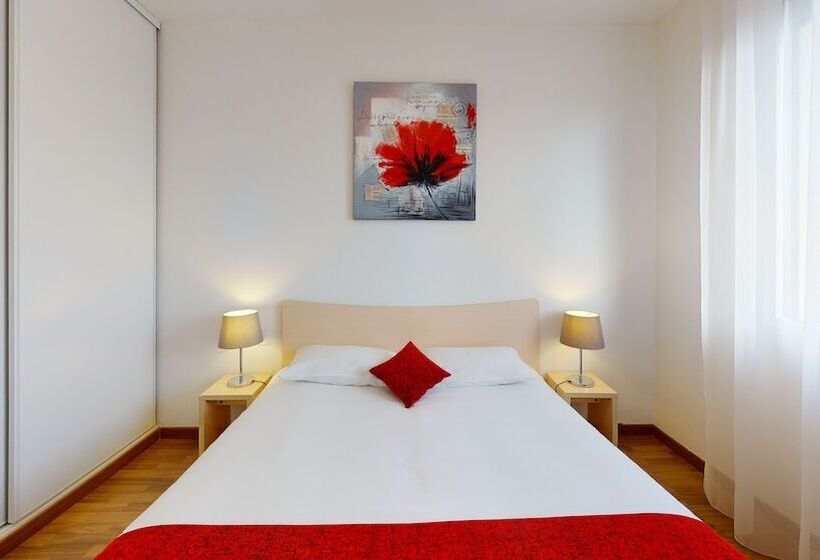 Люкс, Alezan Hôtel & Résidence