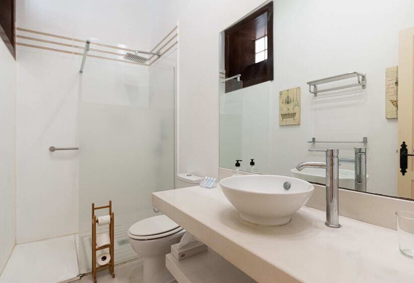سوئیت با بالکن, Isla Baja Suites